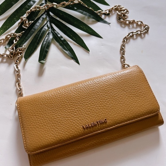 VALENTINO BY MARIO VALENTINO
Juniper Dollaro Pebbled Leather Wallet On Chain - Picture 1 of 9